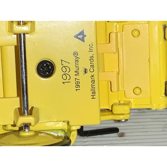 Hallmark Kiddie Car Classic Murray Dump Truck Keepsake Ornament--1997 - Picture 12 of 16